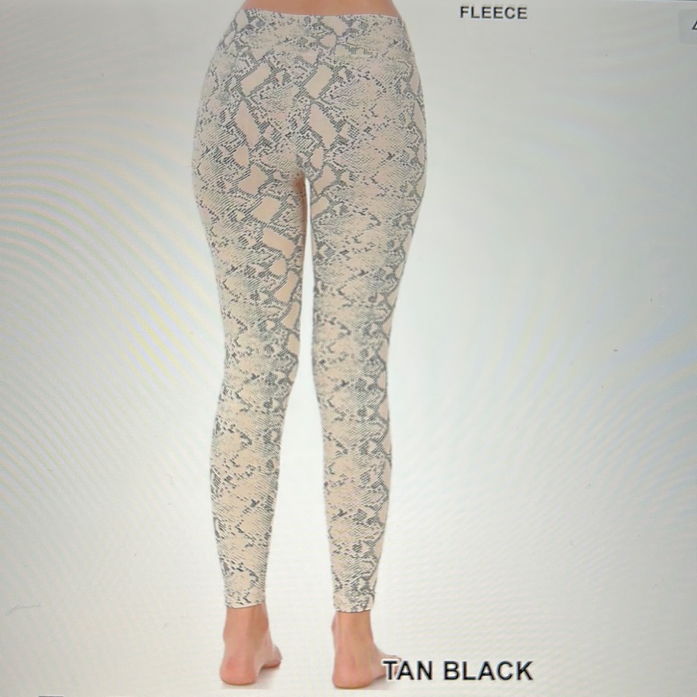 Zenana Snakeprint Fleece leggings